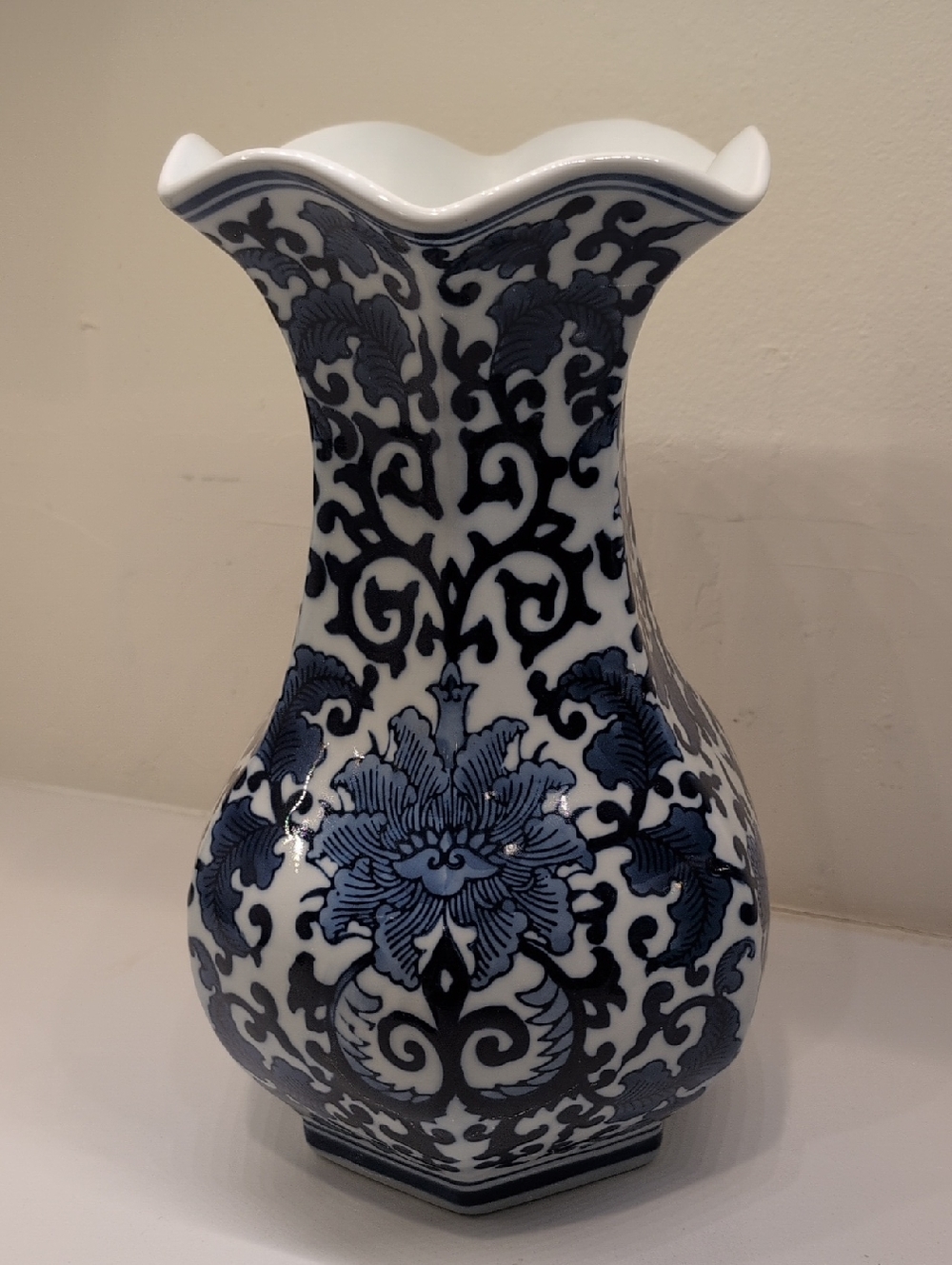 Seymour Mann China Blue Scalloped Vase - Grandmillennial Home Decor